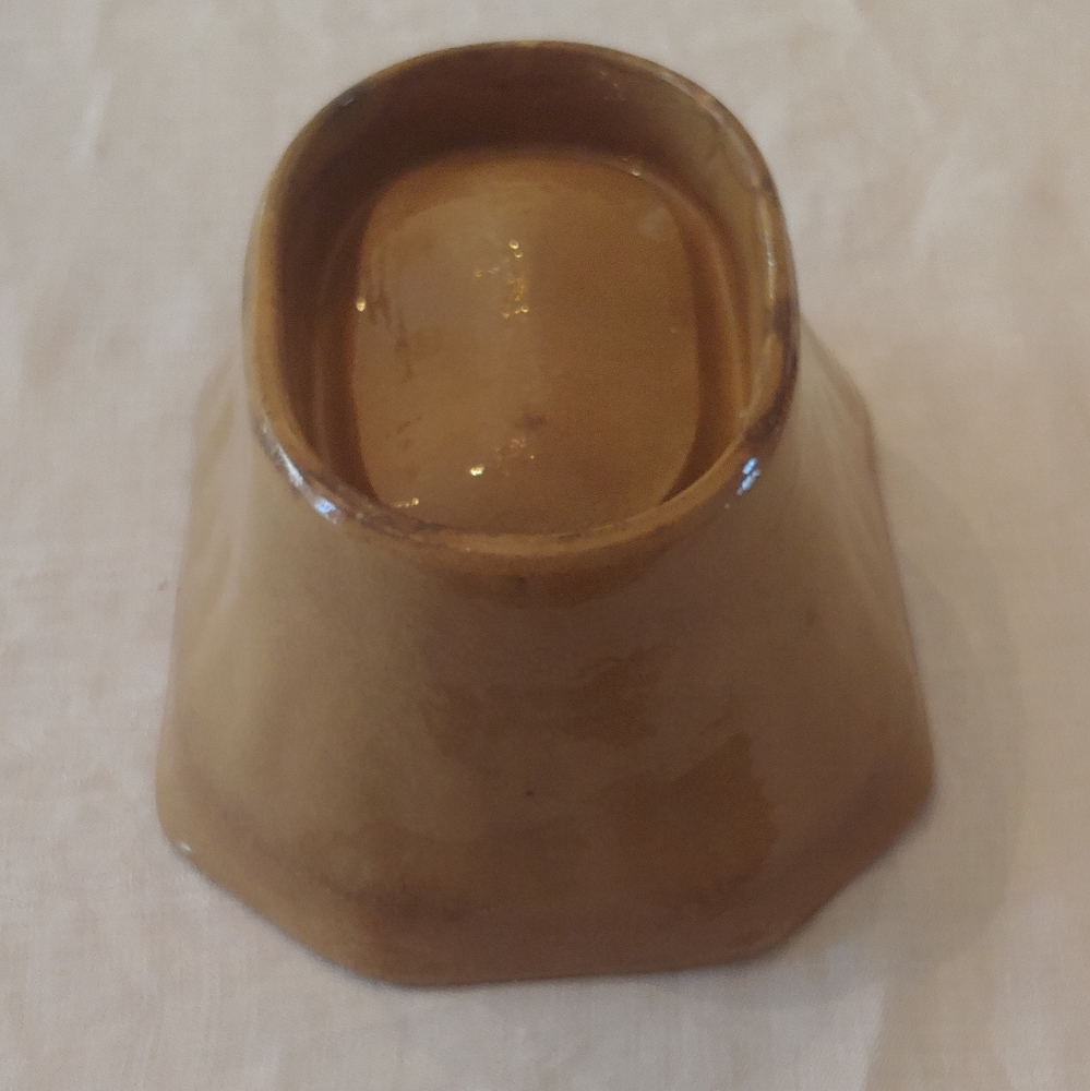 Yellow Ware Mold - Picture 10 of 15